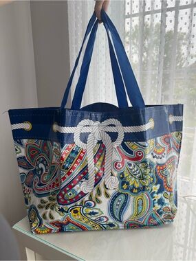 Vera Bradley Large Plastic Beach Tote Bag in “Marina Paisley” Pattern
